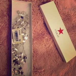 Brand new silver necklace